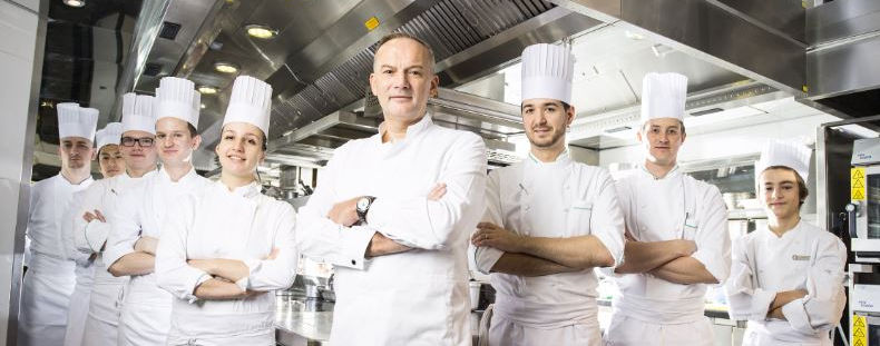 Seasoning Shack restaurant crew